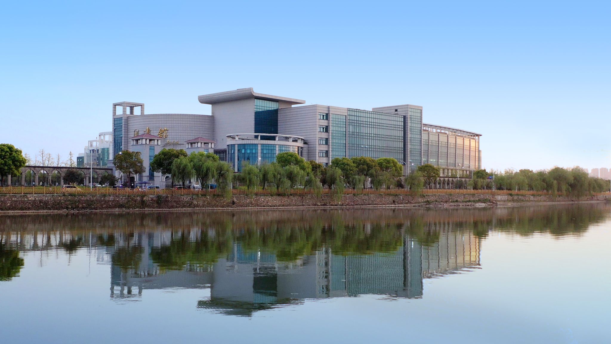 最新排名发布！武昌理工学院蝉联湖北同类高校第一